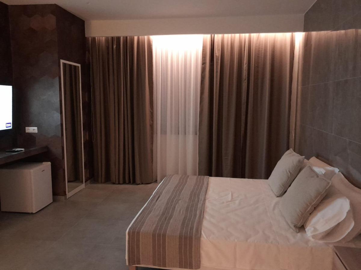 Baaria House Hotel Barcellona-Pozzo di Gotto Extérieur photo