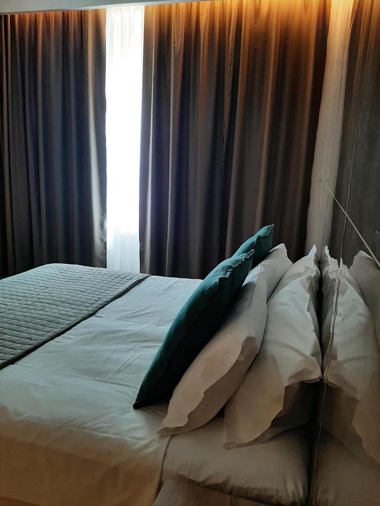 Baaria House Hotel Barcellona-Pozzo di Gotto Extérieur photo