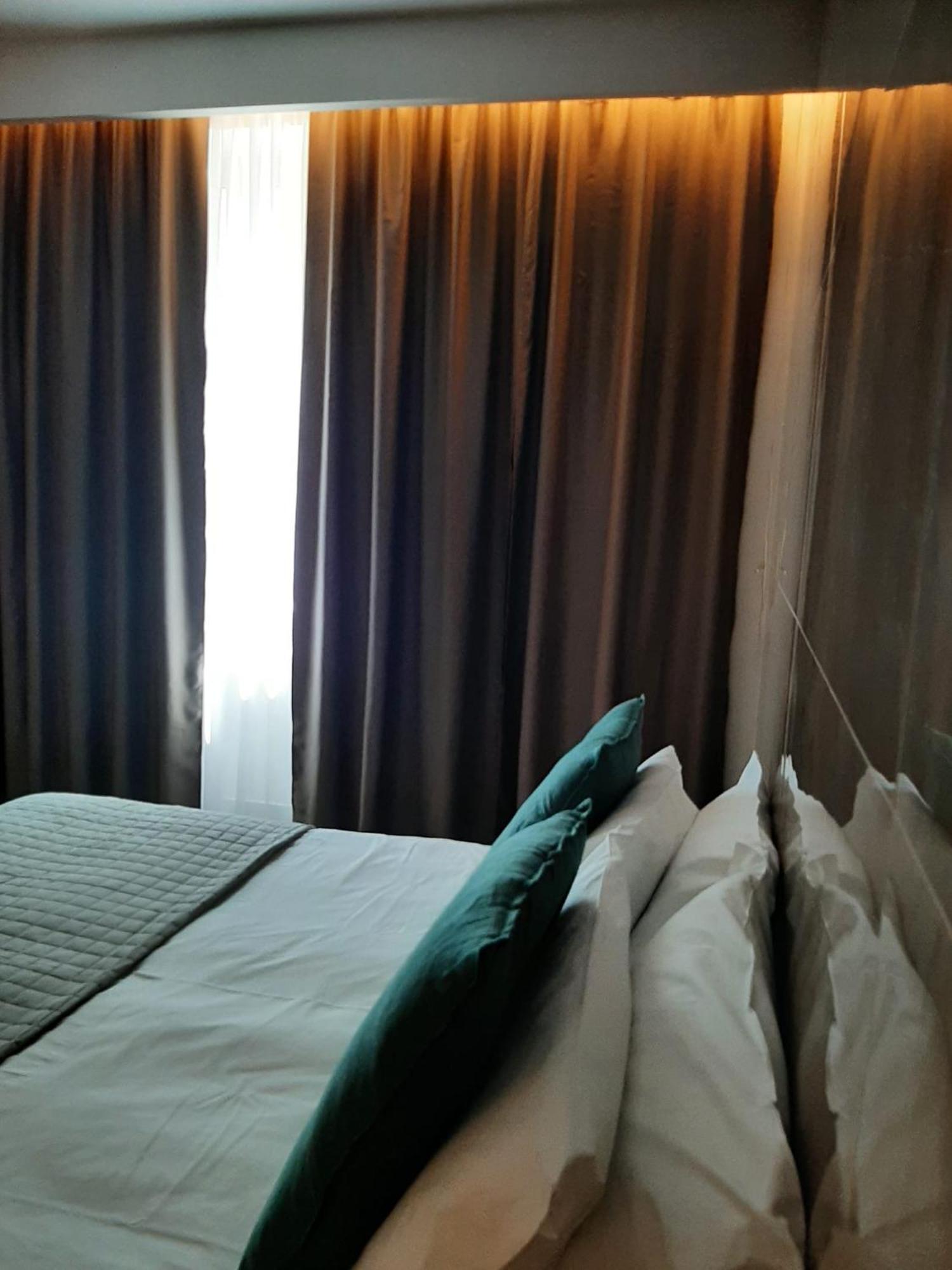 Baaria House Hotel Barcellona-Pozzo di Gotto Extérieur photo