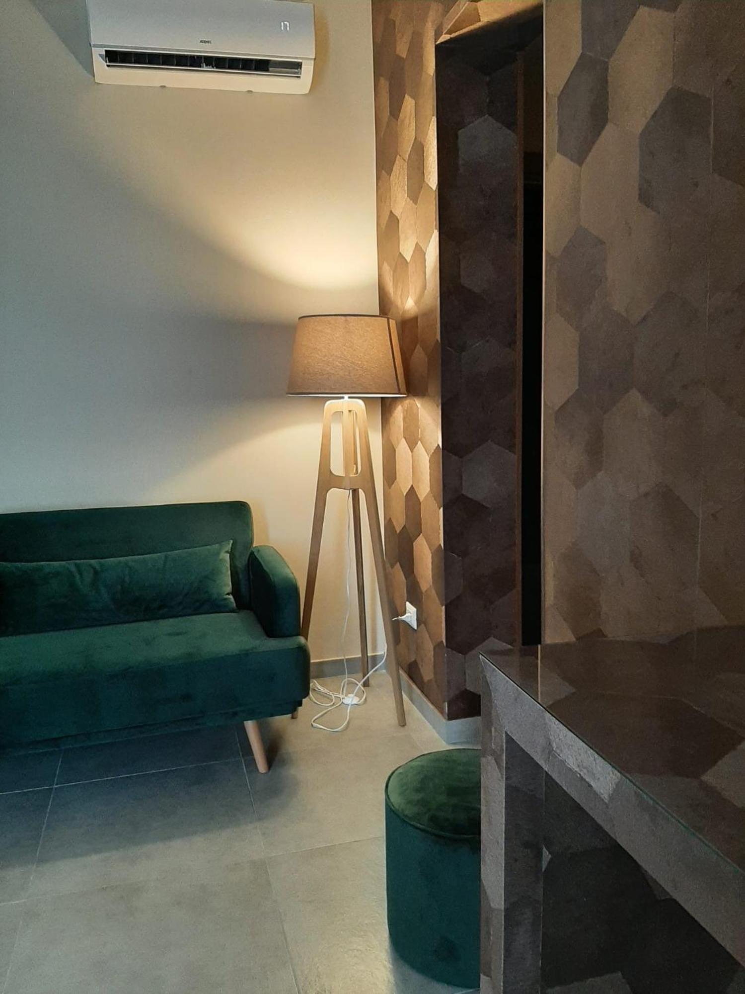 Baaria House Hotel Barcellona-Pozzo di Gotto Extérieur photo