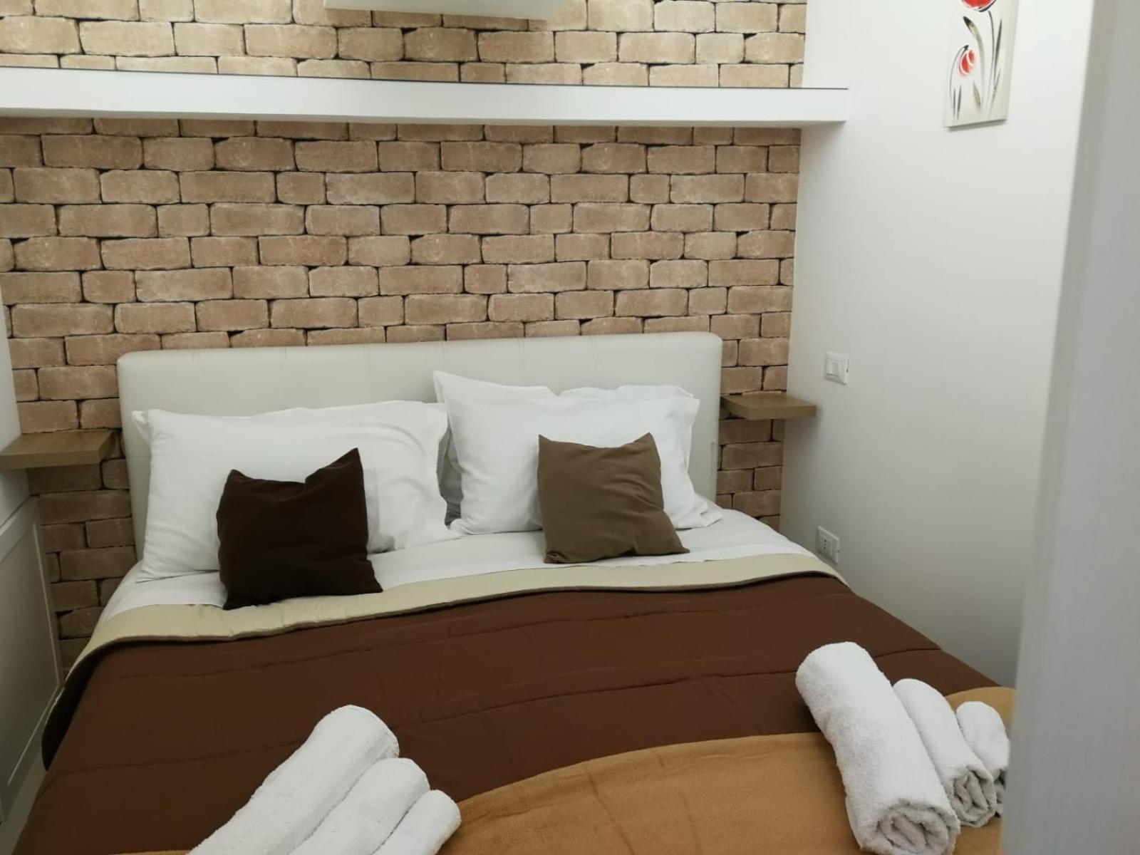 Baaria House Hotel Barcellona-Pozzo di Gotto Extérieur photo
